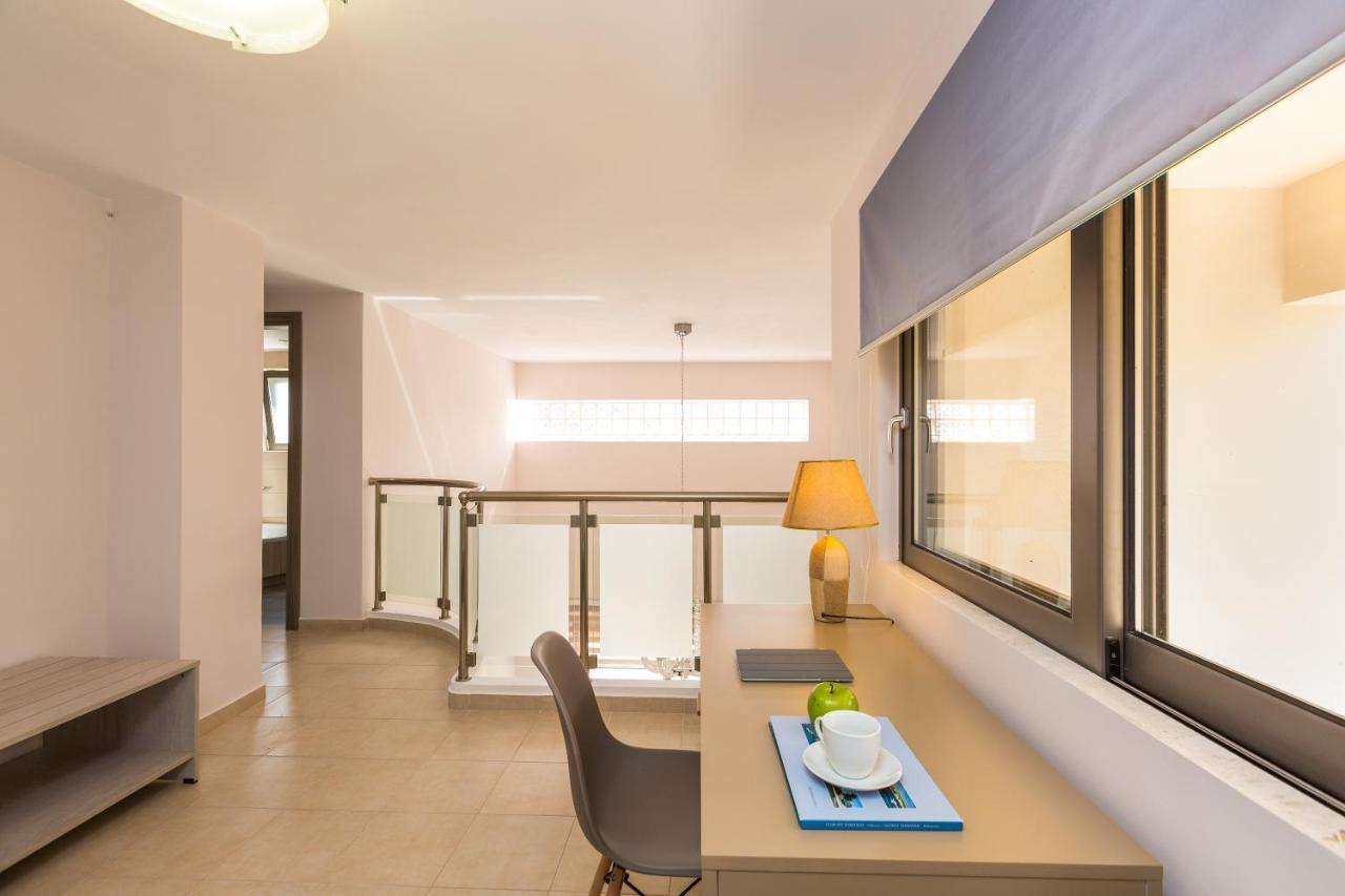 Peris Villa Като Дарацо Екстериор снимка